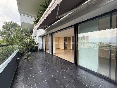 Apartamento de 2 alcobas en venta en El Poblado Las Palmas, Medellín, 115 m² · foto 5 de 14