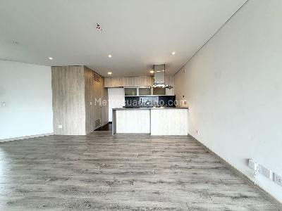 Apartamento de 2 alcobas en venta en Sector Padre Marianito, Medellín, 81 m² · foto 3 de 14
