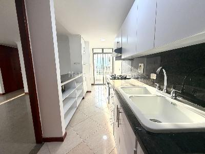 Apartamento de 3 alcobas en venta en La Abadia, Envigado, 113 m² · foto 4 de 17