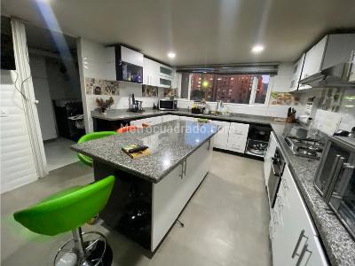 Apartamento de 4 alcobas en venta en Ciudad Salitre Oriental, Bogotá, 240 m² · foto 4 de 17