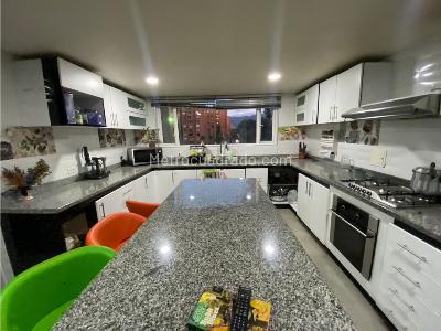 Apartamento de 4 alcobas en venta en Ciudad Salitre Oriental, Bogotá, 240 m² · foto 5 de 17