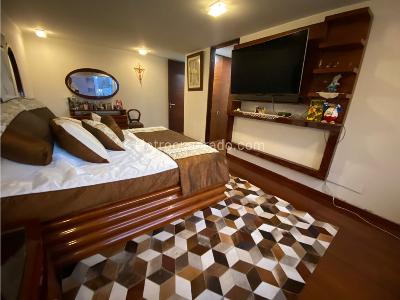 Apartamento de 4 alcobas en venta en Ciudad Salitre Oriental, Bogotá, 240 m² · foto 10 de 17