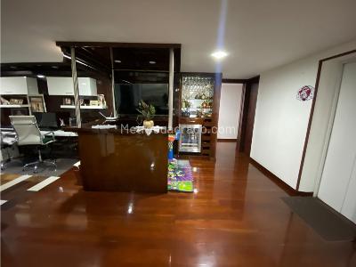 Apartamento de 4 alcobas en venta en Ciudad Salitre Oriental, Bogotá, 240 m² · foto 14 de 17
