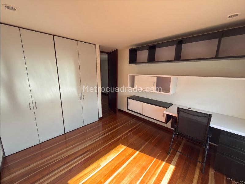 Piso – Bogotá, Ciudad Salitre Oriental, Localidad Teusaquillo - Más