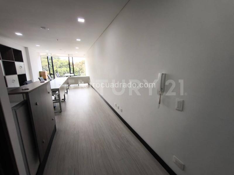 Oficina en Venta, Bella Suiza, Bogotá D.C. - Más