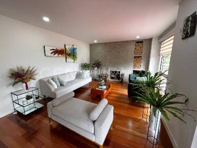 Apartamento de 4 alcobas en venta en Balcones De Lindaraja, Bogotá, 319 m² · foto 2 de 20