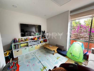 Apartamento de 4 alcobas en venta en Balcones De Lindaraja, Bogotá, 319 m² · foto 9 de 20
