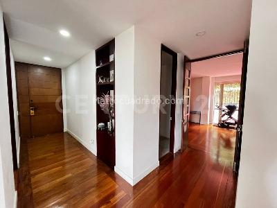 Apartamento de 4 alcobas en venta en Balcones De Lindaraja, Bogotá, 319 m² · foto 15 de 20