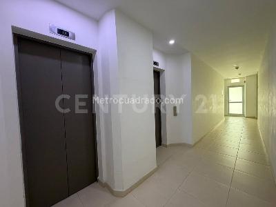 Apartamento en venta en Portal De Genoves, Barranquilla · foto 2 de 19