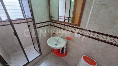 Casa de 3 alcobas en venta en Castilla, Bogotá, 75 m² · foto 13 de 20