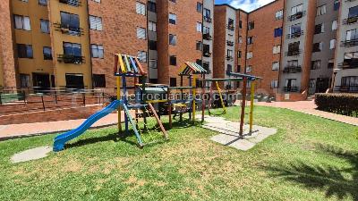 Casa de 3 alcobas en venta en Castilla, Bogotá, 75 m² · foto 18 de 20