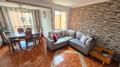 Casa de 3 alcobas en venta en Castilla, Bogotá, 75 m² · foto 2 de 20