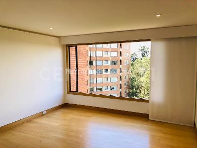 Apartamento de 3 alcobas en arriendo en Chico Reservado, Bogotá, 246 m² · foto 7 de 20