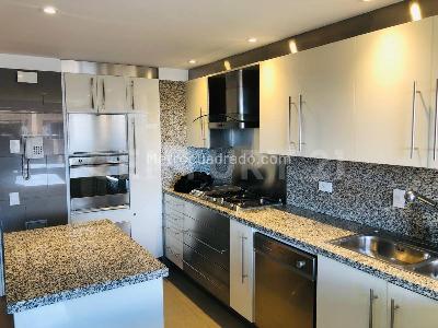 Apartamento de 3 alcobas en arriendo en Chico Reservado, Bogotá, 246 m² · foto 15 de 20