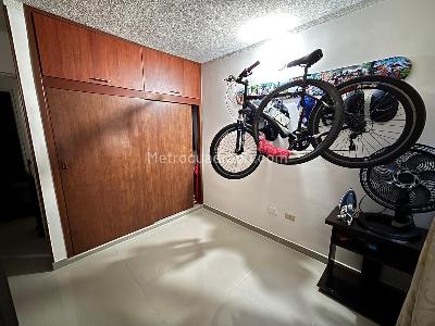 Apartamento de 3 alcobas en venta en Primero De Mayo, Cali, 78 m² · foto 13 de 20