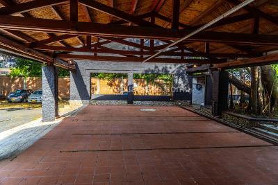 Local Comercial en Arriendo, Ciudad Jardin, Cali