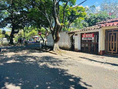Casa de 4 alcobas en venta en El Refugio, Cali, 208 m² · foto 2 de 19