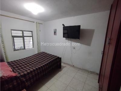 Casa de 5 alcobas en venta en San Judas, Cali, 175 m² · foto 3 de 8