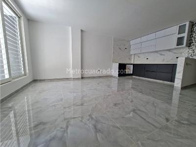 Casa de 5 alcobas en venta en Ciudad 2000, Cali, 210 m² · foto 2 de 20