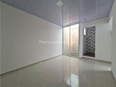 Casa de 5 alcobas en venta en Ciudad 2000, Cali, 210 m² · foto 4 de 20