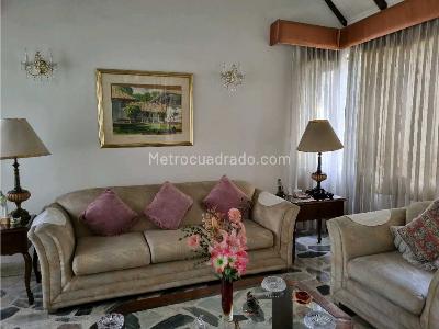 Casa de 4 alcobas en venta en Ciudad Jardin, Cali, 1581 m² · foto 10 de 20