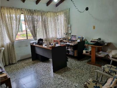 Casa de 4 alcobas en venta en Ciudad Jardin, Cali, 1581 m² · foto 13 de 20