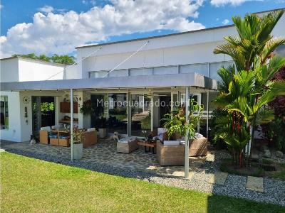 Casa de 5 alcobas en venta en Armenia, Armenia · foto 4 de 4
