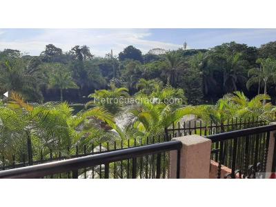 Casa de 5 alcobas en venta en Ciudad Jardin, Cali, 450 m² · foto 4 de 6