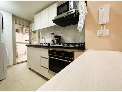 Apartamento de 2 alcobas en venta en Los Cambulos, Cali, 73 m² · foto 2 de 11