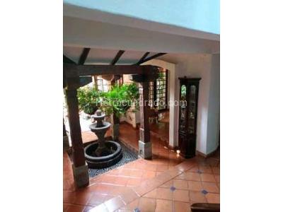 Casa de 4 alcobas en venta en Ciudad Jardin, Cali, 950 m² · foto 4 de 11