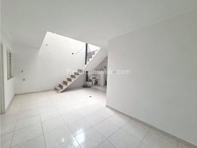 Casa de 5 alcobas en venta en Cristobal Colon, Cali, 468 m² · foto 13 de 20