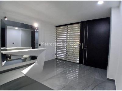 Casa de 3 alcobas en venta en San Joaquin, Cali, 289 m² · foto 2 de 20