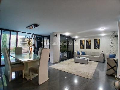 Casa de 3 alcobas en venta en San Joaquin, Cali, 289 m² · foto 3 de 20