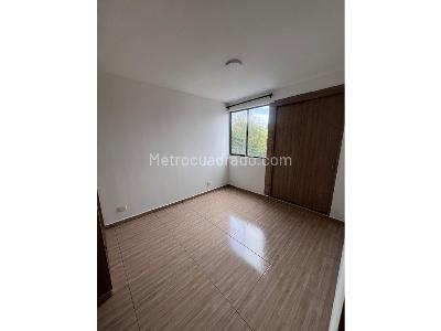 Apartamento de 2 alcobas en venta en Primitivo Crespo, Cali, 55 m² · foto 10 de 18