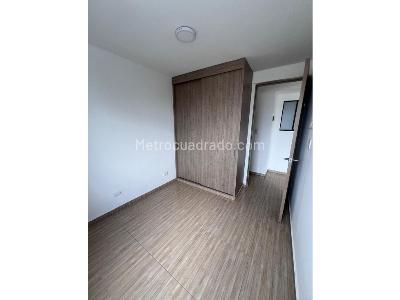 Apartamento de 2 alcobas en venta en Primitivo Crespo, Cali, 55 m² · foto 13 de 18
