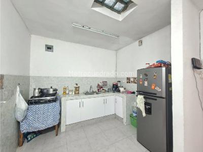 Casa de 5 alcobas en venta en Santa Fe \ Comuna 8, Cali, 123 m² · foto 2 de 16
