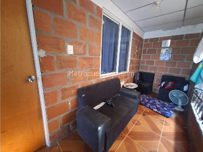 Casa de 5 alcobas en venta en Santa Fe \ Comuna 8, Cali, 123 m² · foto 10 de 16