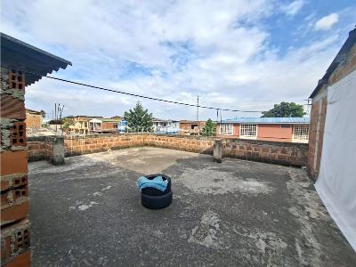 Casa de 5 alcobas en venta en Santa Fe \ Comuna 8, Cali, 123 m² · foto 13 de 16