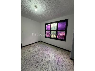 Casa de 5 alcobas en venta en Departamental, Cali, 270 m² · foto 12 de 13