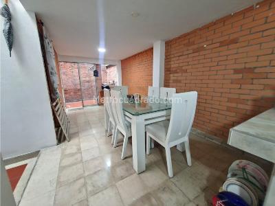 Casa de 3 alcobas en venta en Buenos Aires, Palmira, 70 m² · foto 2 de 11