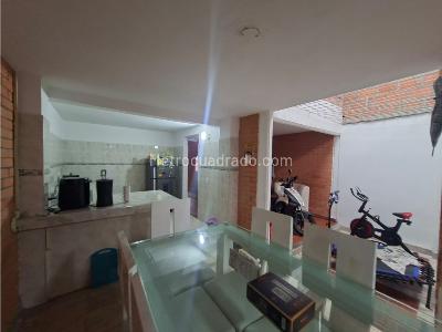 Casa de 3 alcobas en venta en Buenos Aires, Palmira, 70 m² · foto 3 de 11