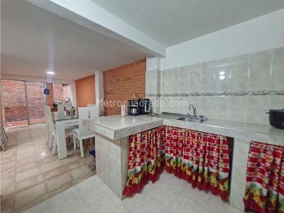 Casa de 3 alcobas en venta en Buenos Aires, Palmira, 70 m² · foto 5 de 11
