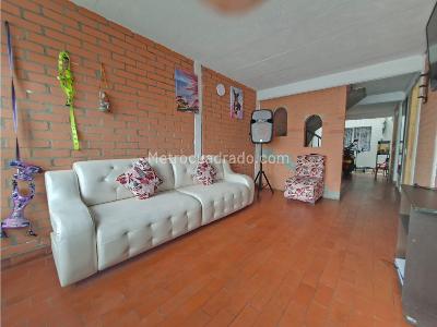 Casa de 3 alcobas en venta en Buenos Aires, Palmira, 70 m² · foto 10 de 11