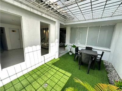 Casa de 5 alcobas en venta en Tequendama, Cali, 397 m² · foto 3 de 20