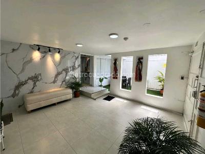 Casa de 5 alcobas en venta en Tequendama, Cali, 397 m² · foto 13 de 20