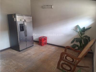 Casa de 3 alcobas en venta en San Vicente, Cali, 229 m² · foto 11 de 16