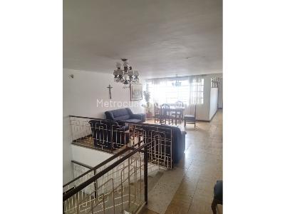 Casa de 3 alcobas en venta en San Vicente, Cali, 229 m² · foto 16 de 16