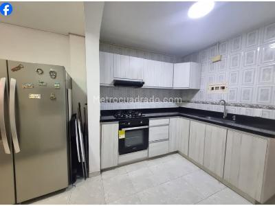 Casa de 4 alcobas en venta en El Limonar, Cali, 90 m² · foto 3 de 13