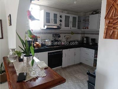 Apartamento de 3 alcobas en venta en Capri, Cali, 78 m² · foto 2 de 16