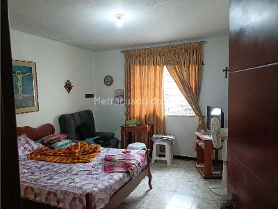 Casa de 4 alcobas en venta en Pampalinda, Cali, 212 m² · foto 9 de 17